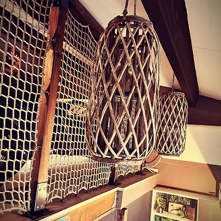 Le Refuge Des Pirates * アグド